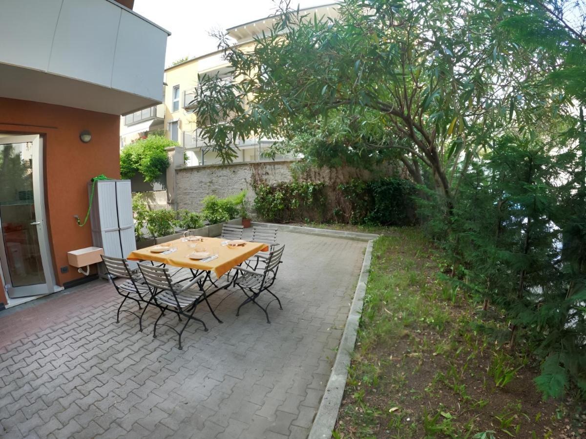 Orange Breeze Apartment *